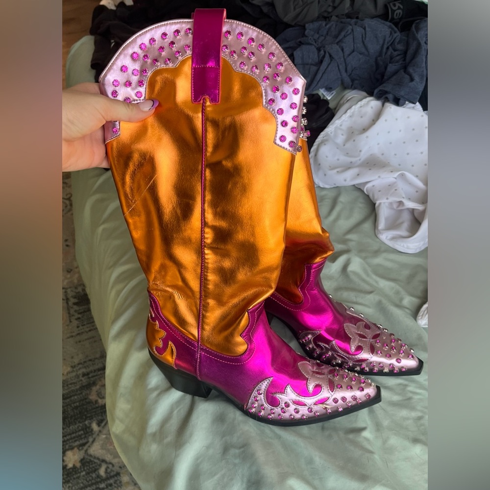 Azaela Wang Boots
